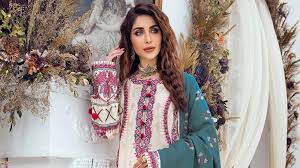 Trendy Shirt for Ultimate Style and Comfort